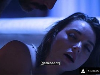 MODERN-DAY SINS - Naughty Anny Aurora Sneaks Off To Bang Her BFFs Stepdad FRENCH SUBTITLES