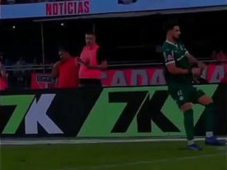 FLACO LOPEZ FUDENDO AO SOM DE M&Uacute_SICA DO DEM&Ocirc_NIO